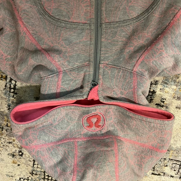Retro Lululemon Scuba Hoodie - Picture 9 of 9